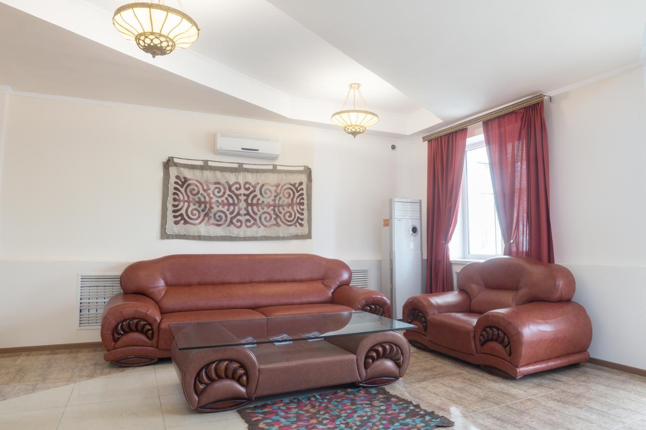 Hotel Alma Ata Zhosaly Kültér fotó