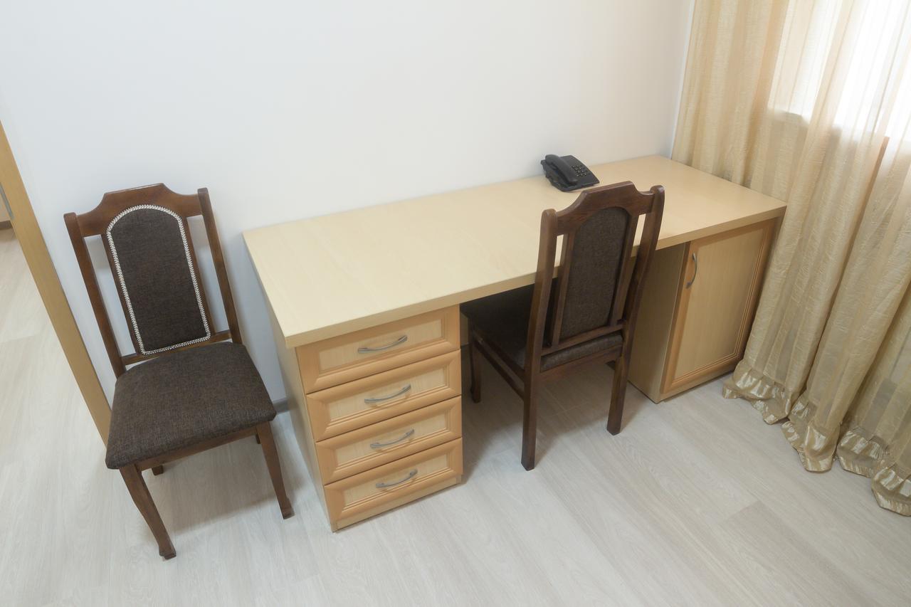 Hotel Alma Ata Zhosaly Kültér fotó